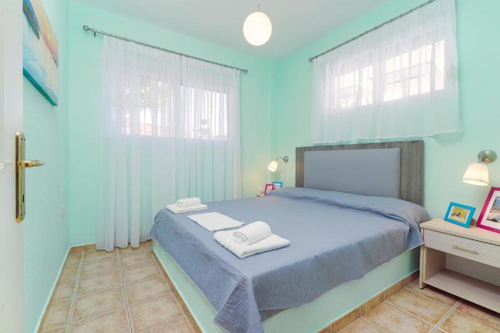 クリッシ・アモウディア Golden Beach Maisonettesヴィラ エクステリア 写真