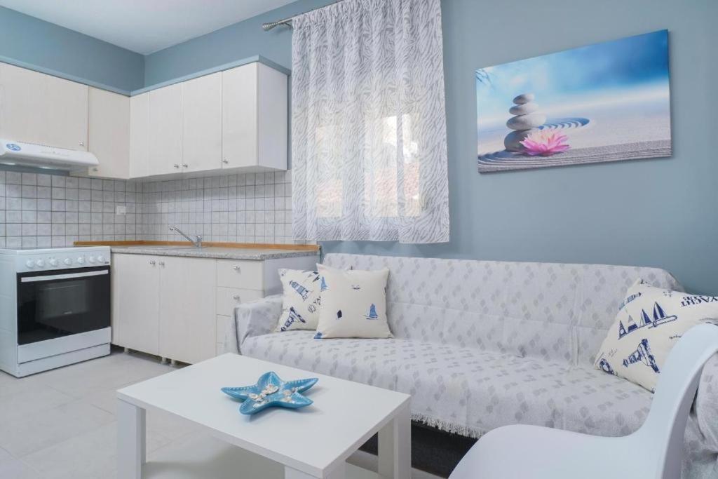 クリッシ・アモウディア Golden Beach Maisonettesヴィラ エクステリア 写真