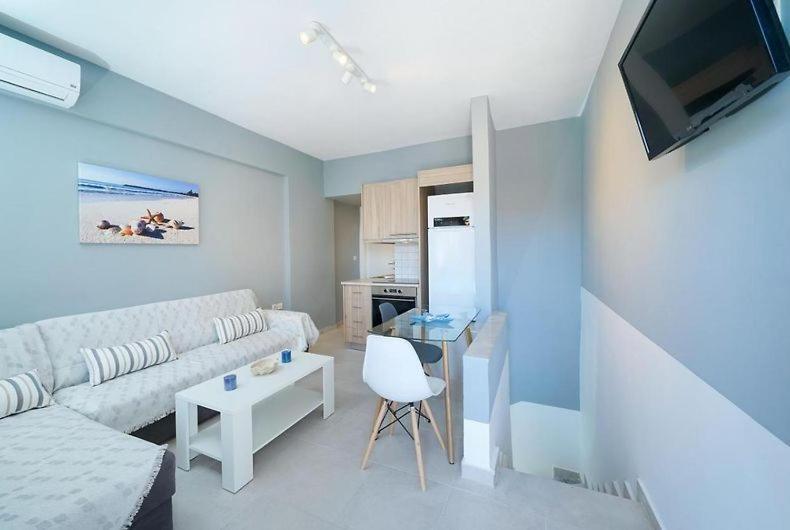 クリッシ・アモウディア Golden Beach Maisonettesヴィラ エクステリア 写真